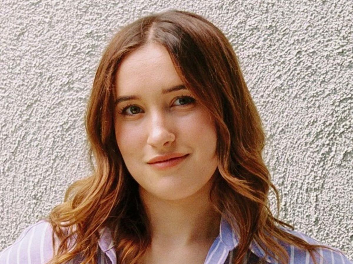 Gracie Lawrence Headshot