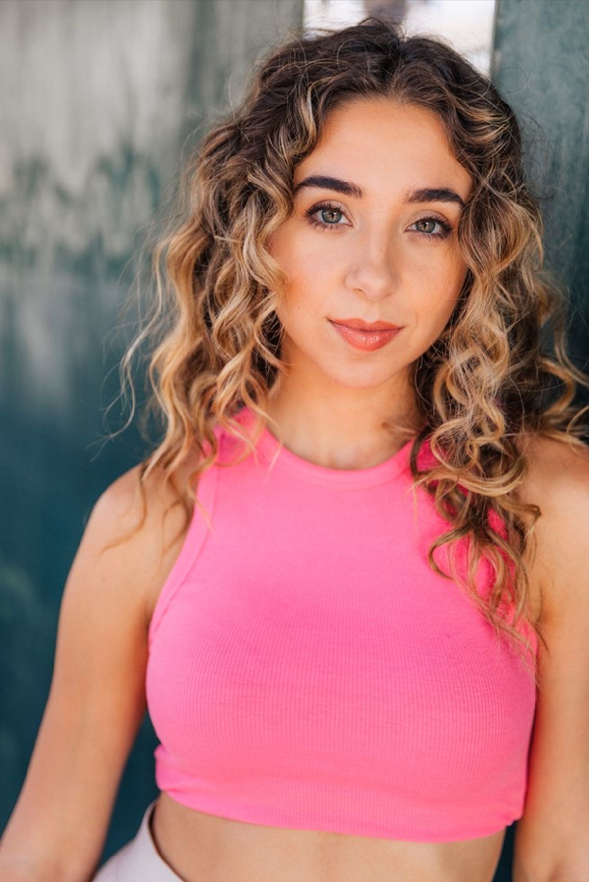 Scarlett Diaz Headshot