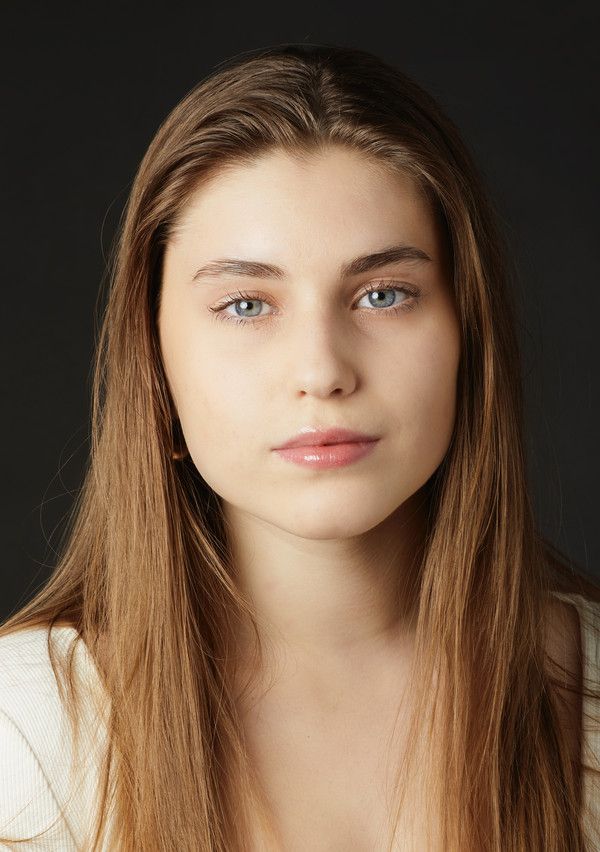 Hannah Woodside Photo