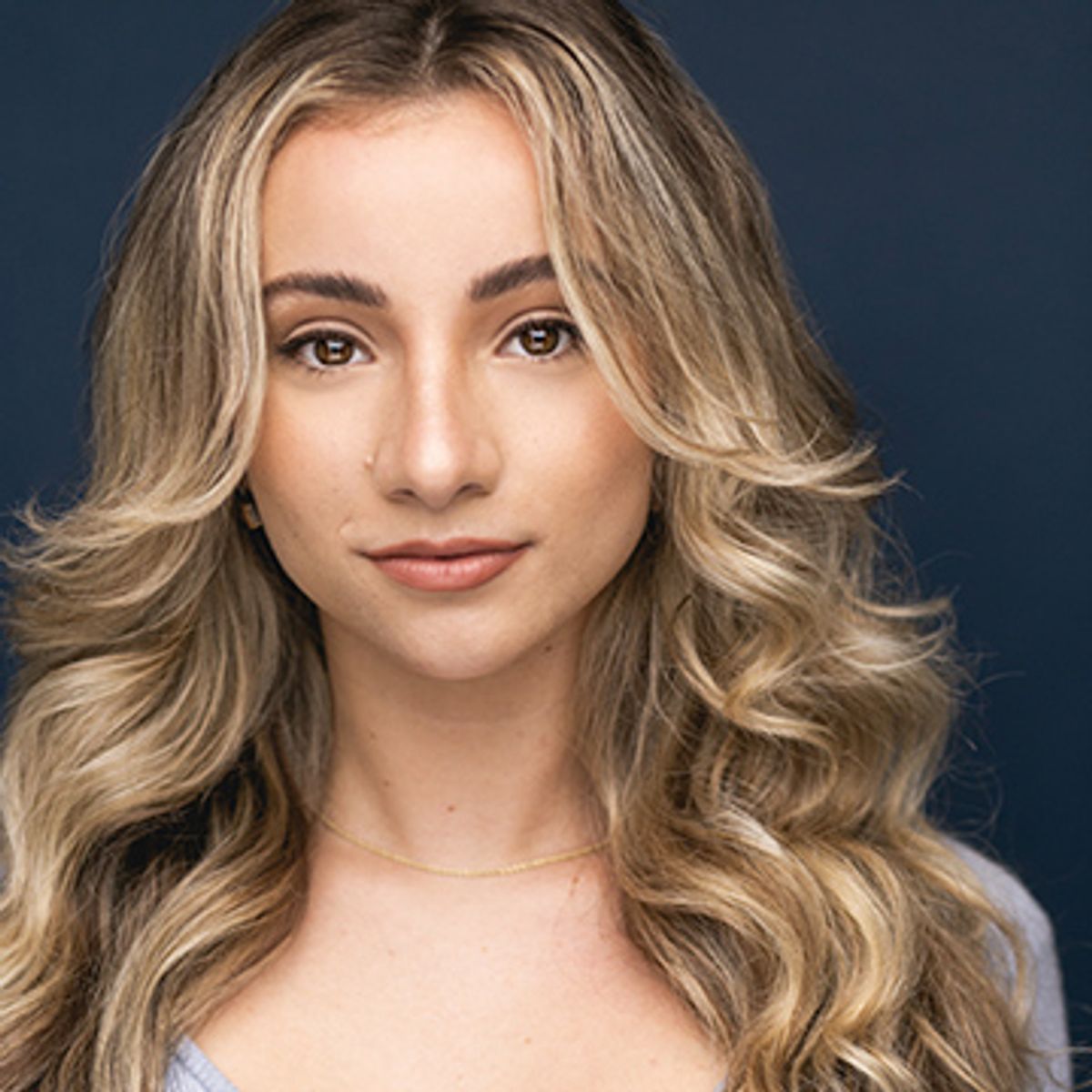 Julia Grondin Headshot