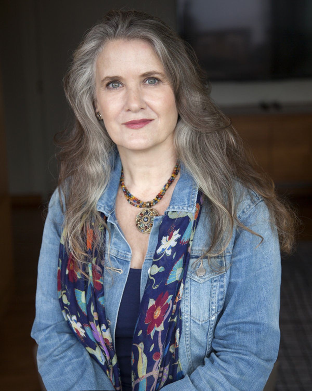TRACY SALLOWS Headshot