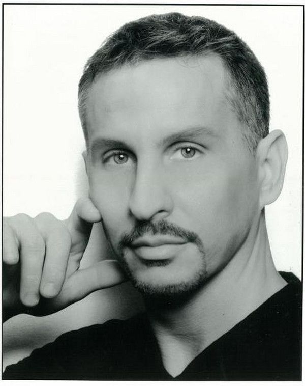 Tom Vaughn Photo
