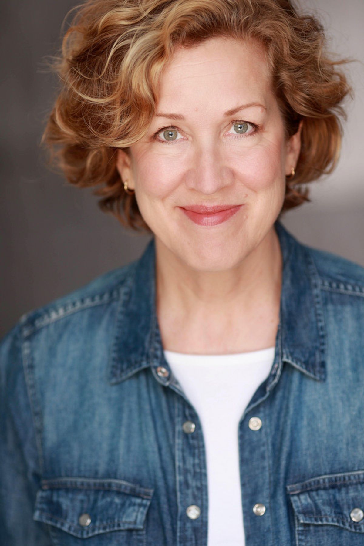 Shana Wride Headshot