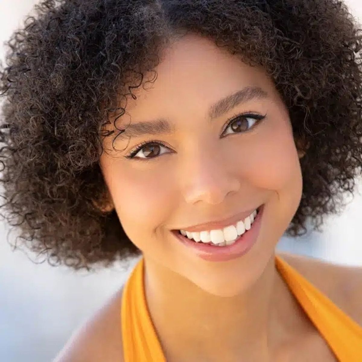 Lily Rose Headshot