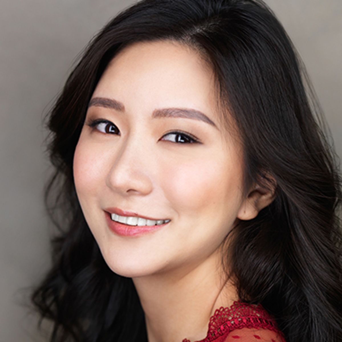 Lina Rose Lee Headshot