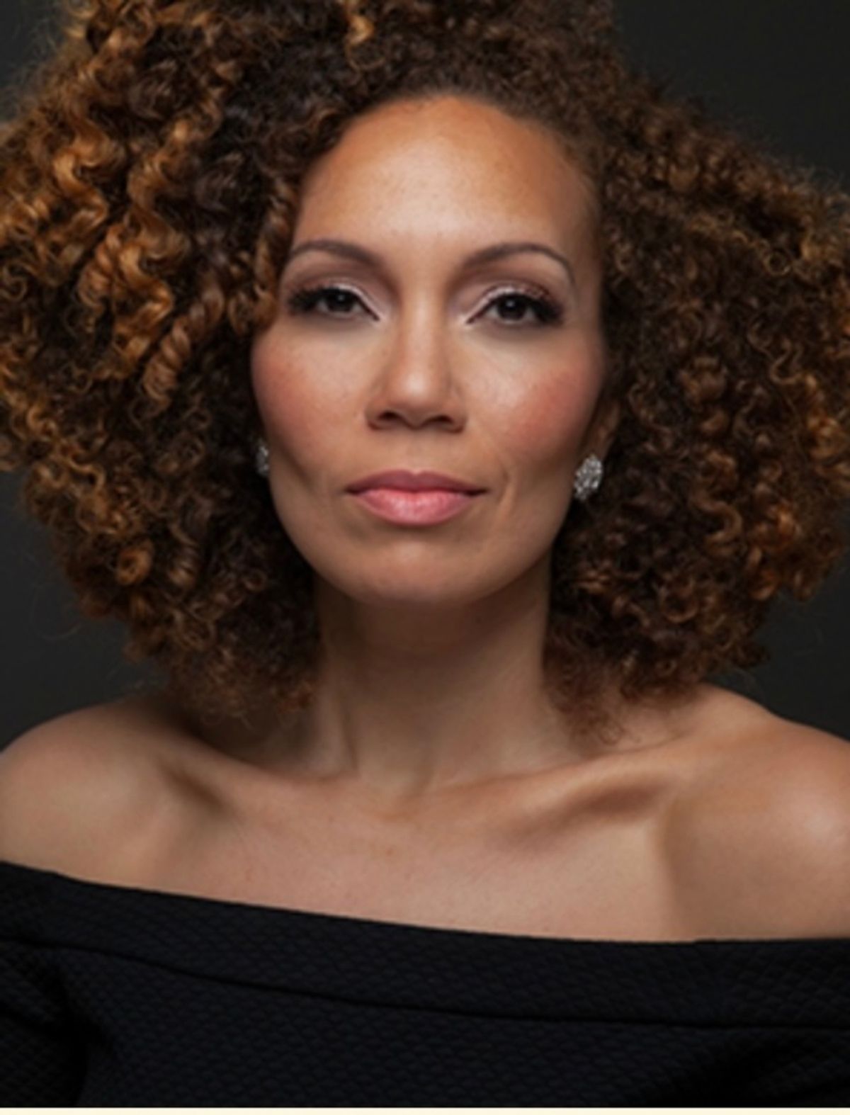 Cassondra James Headshot