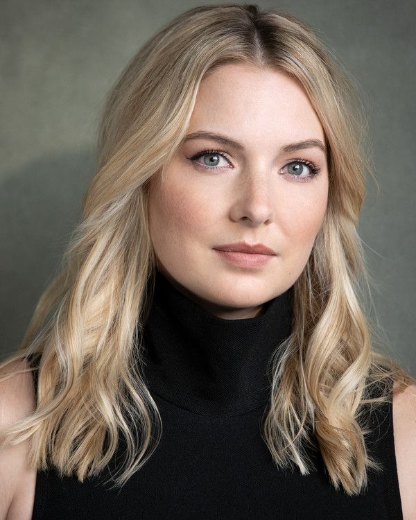 Hilary Wirachowsky Photo