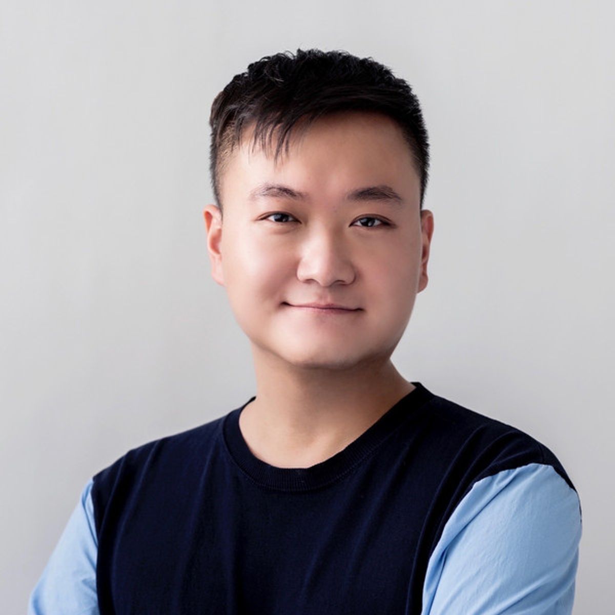Chongren Fan Headshot