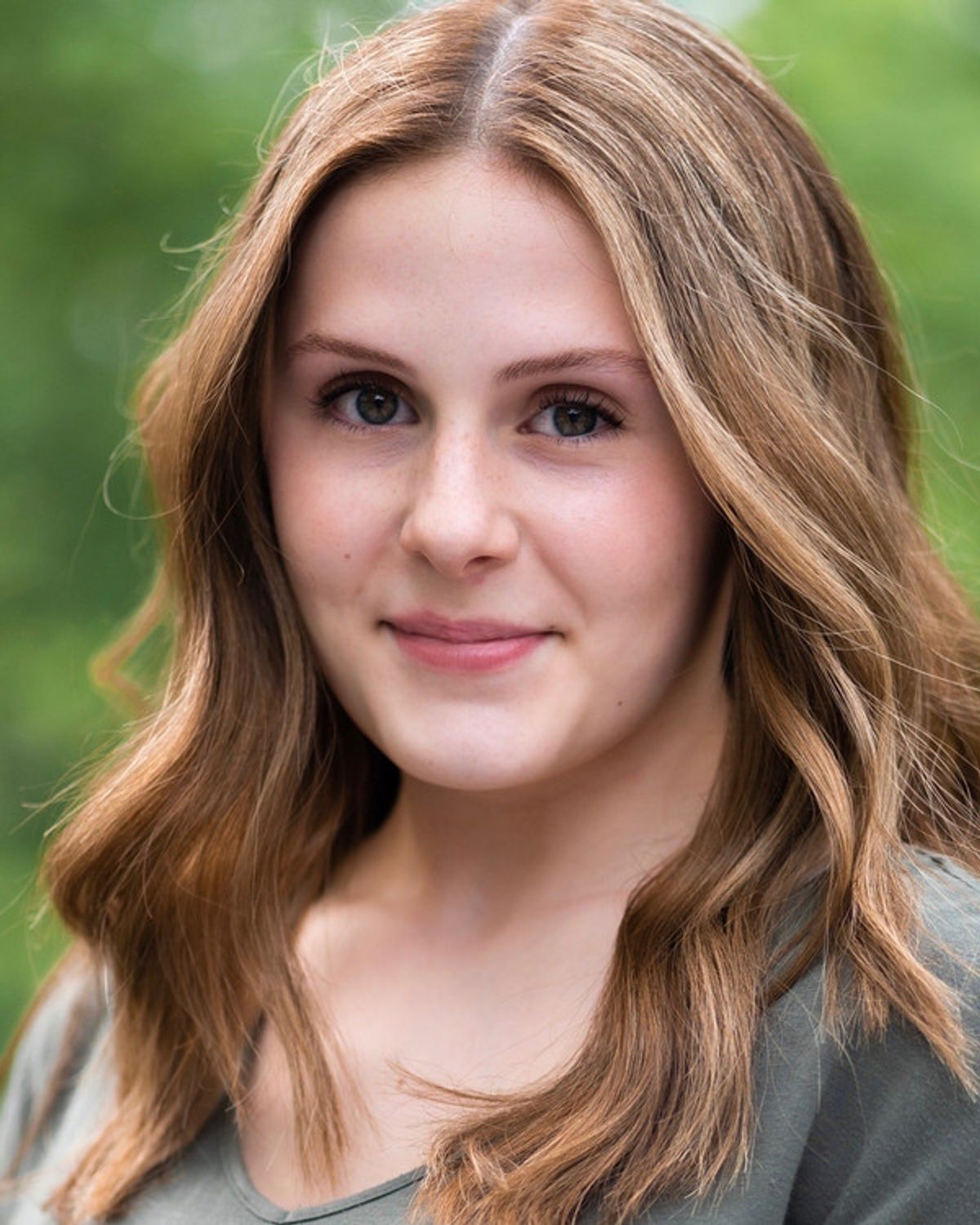 Maureen Henshaw Headshot