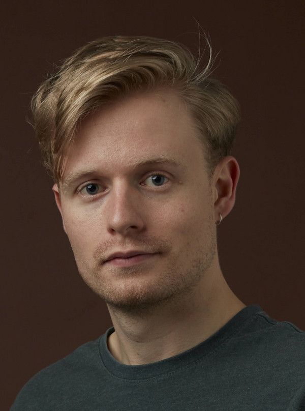 Oliver John Cameron Photo
