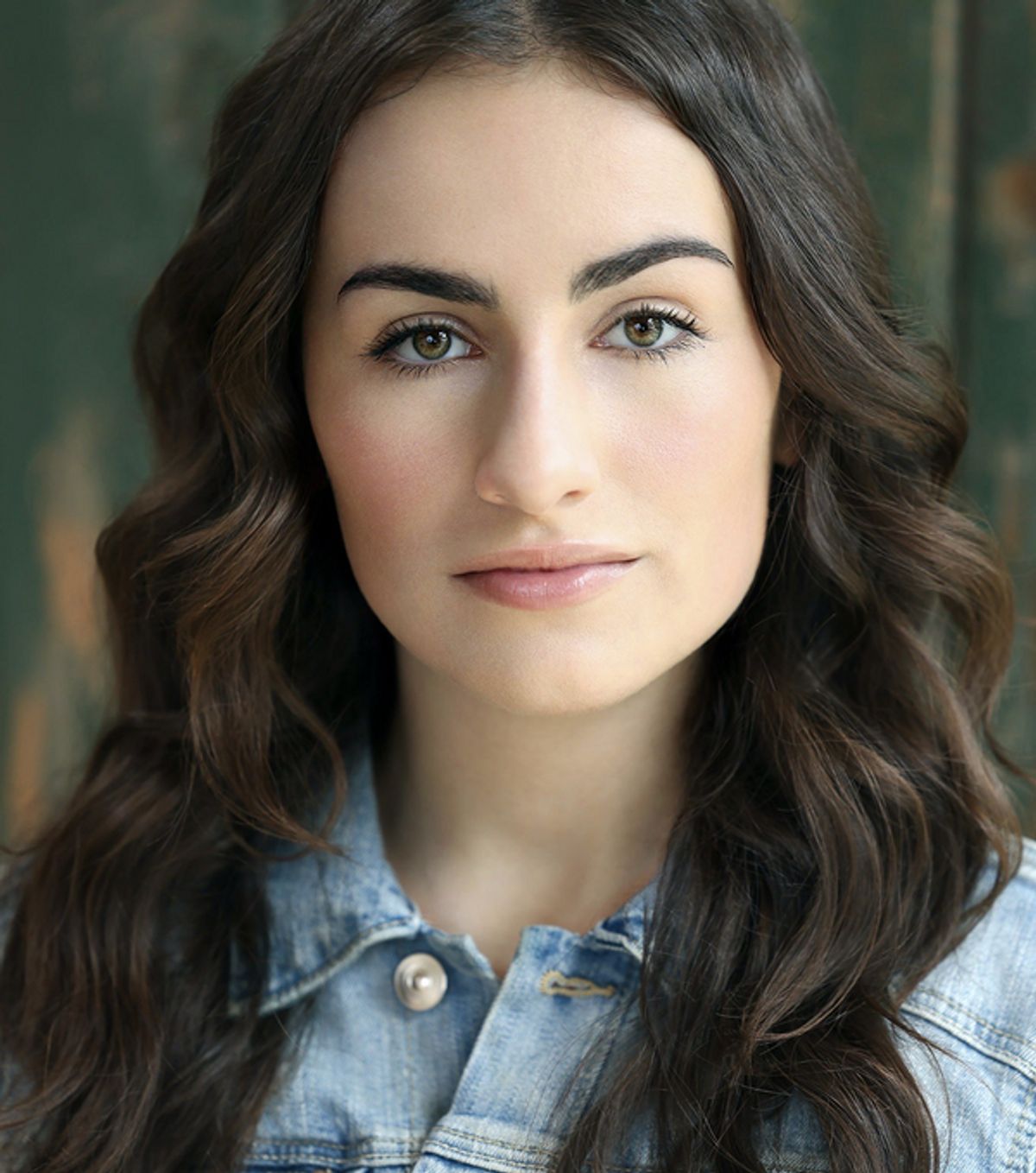 Ariella Centeno Headshot