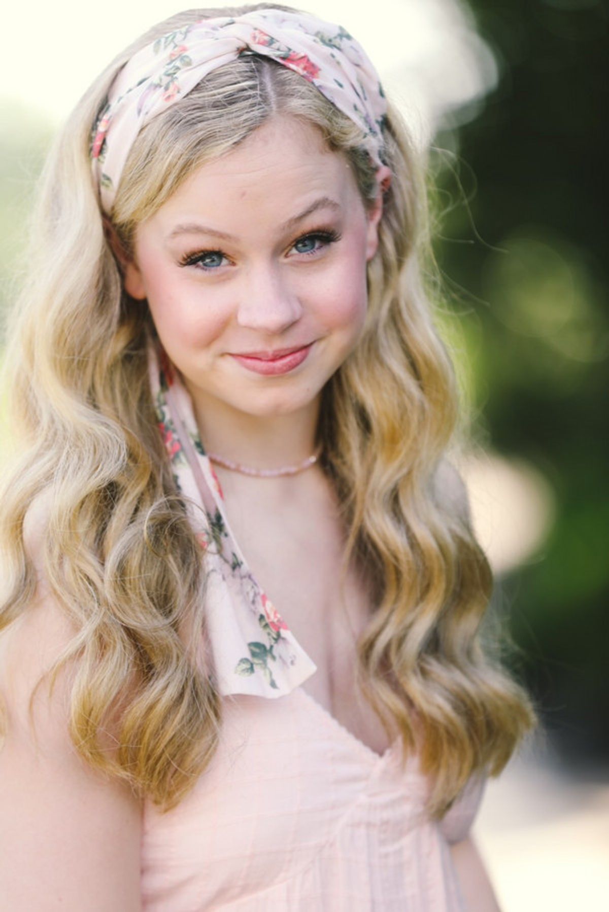 Emma Kate Farlow Headshot