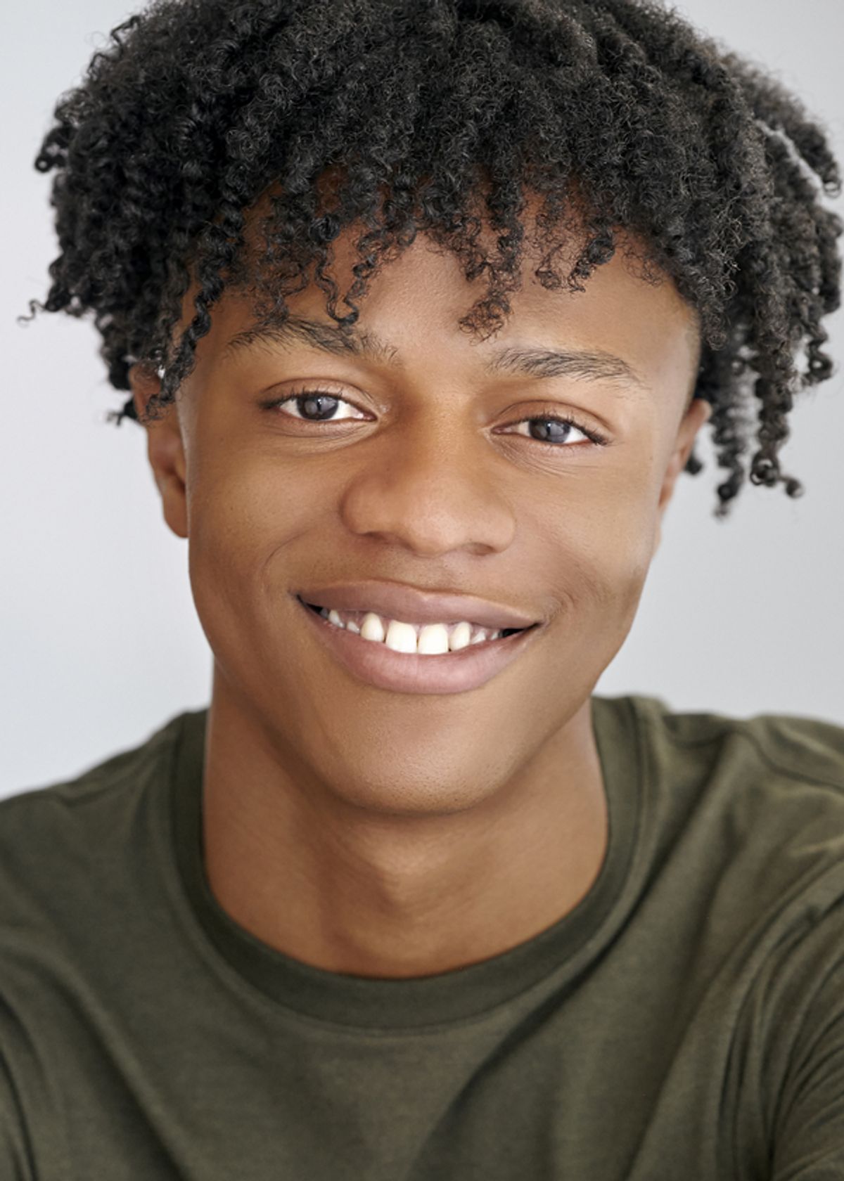 Deandre Sevon Headshot