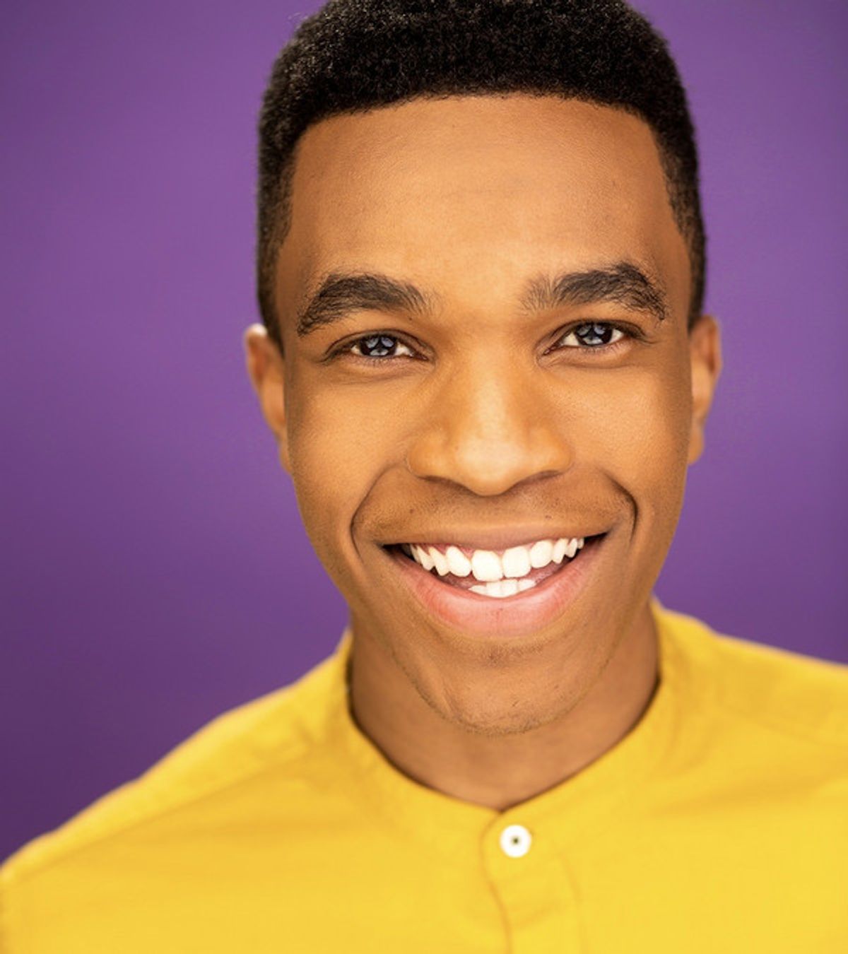 Alex Robertson Headshot