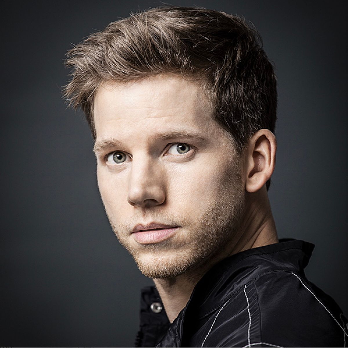 Stark Sands Headshot