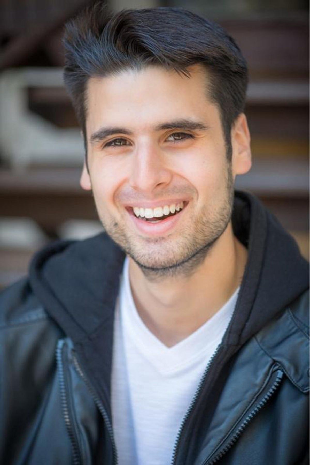 Amir Razavi Headshot