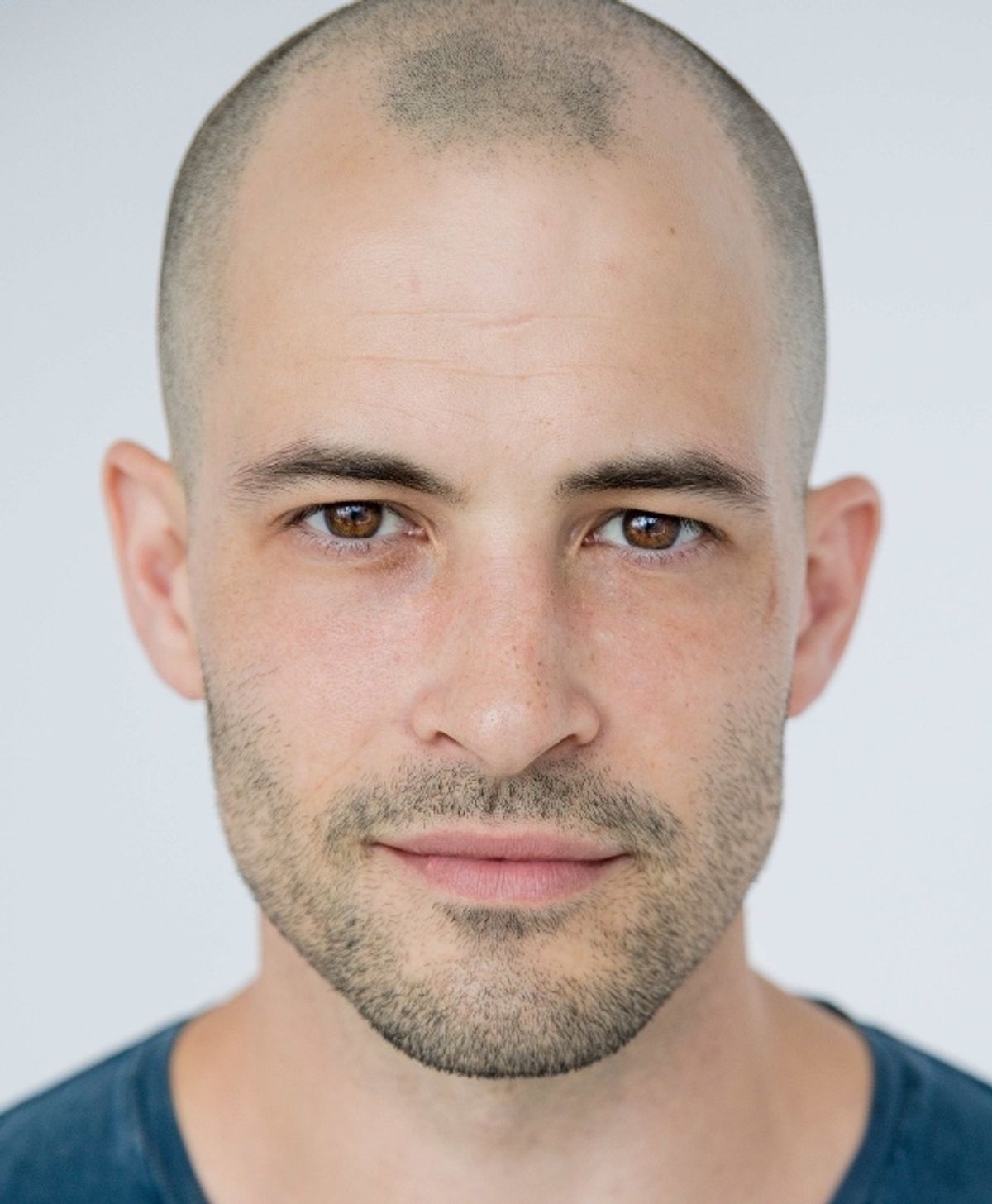 Kyle Robinson Headshot