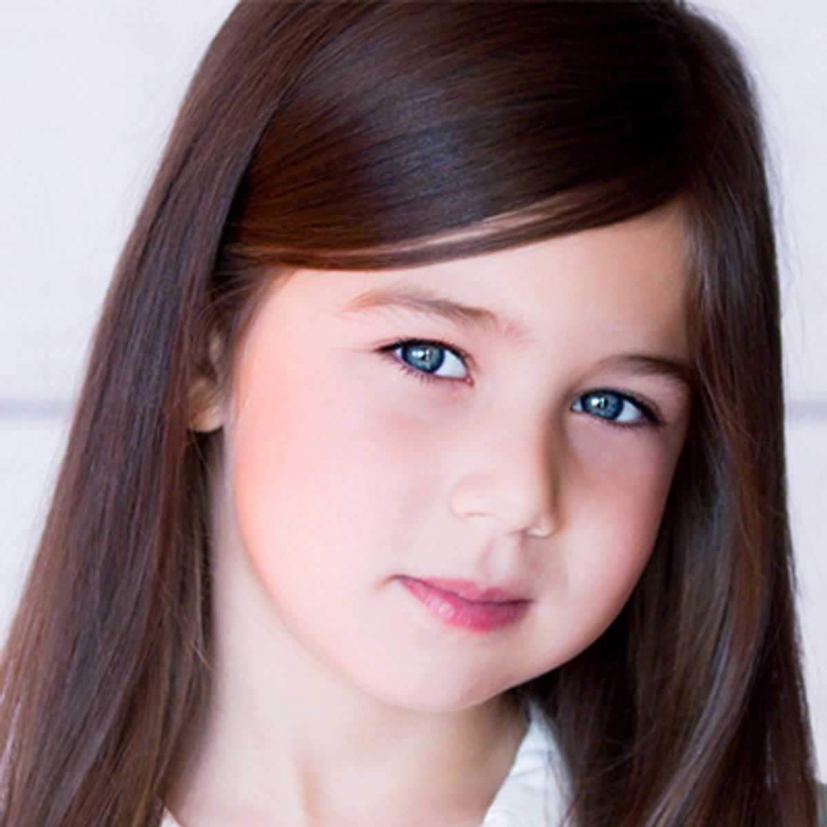 Charlotte Surak Headshot