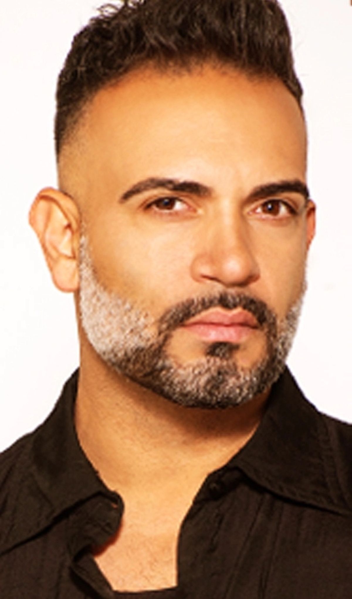 Leo Moctezuma Headshot