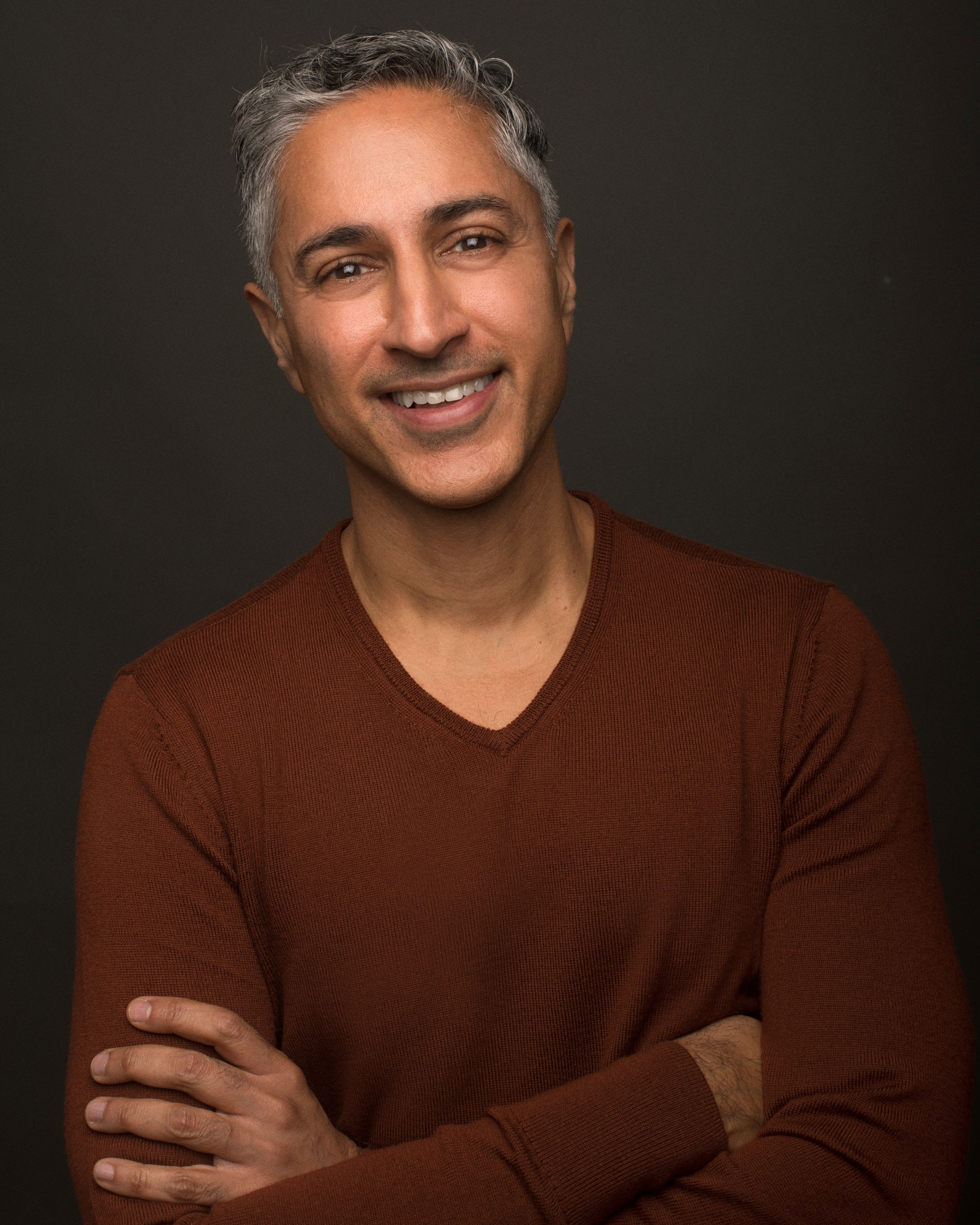Maulik Pancholy Photo