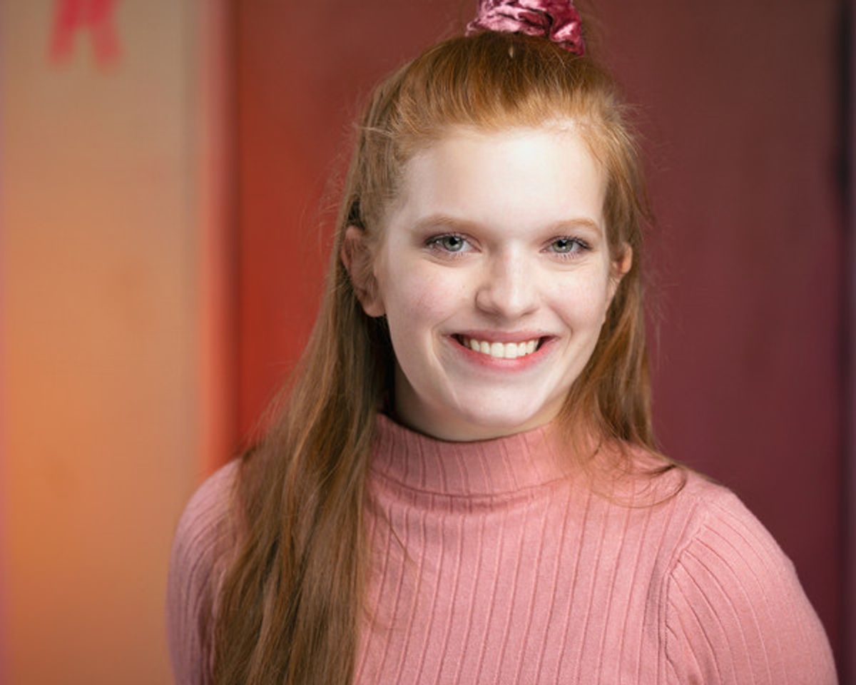 Annie Elizabeth Hart Headshot