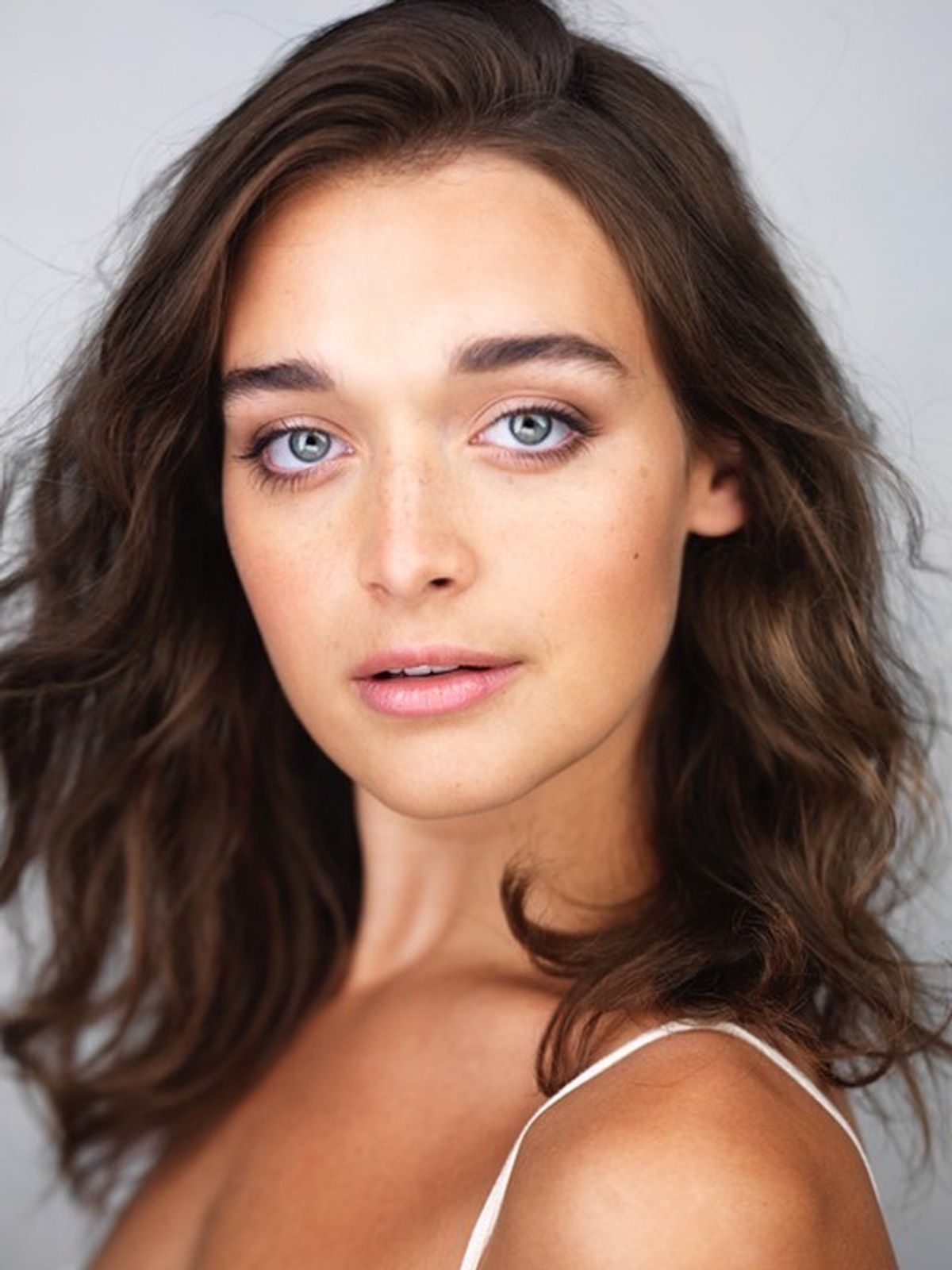 Aria Critchley Headshot