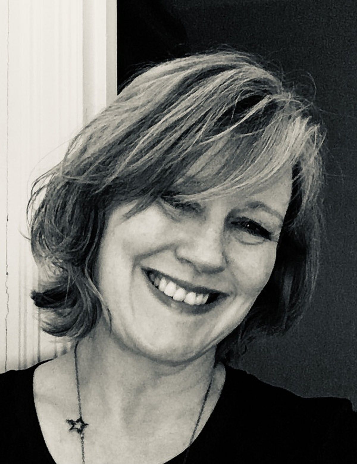 Caroline Humphris Headshot