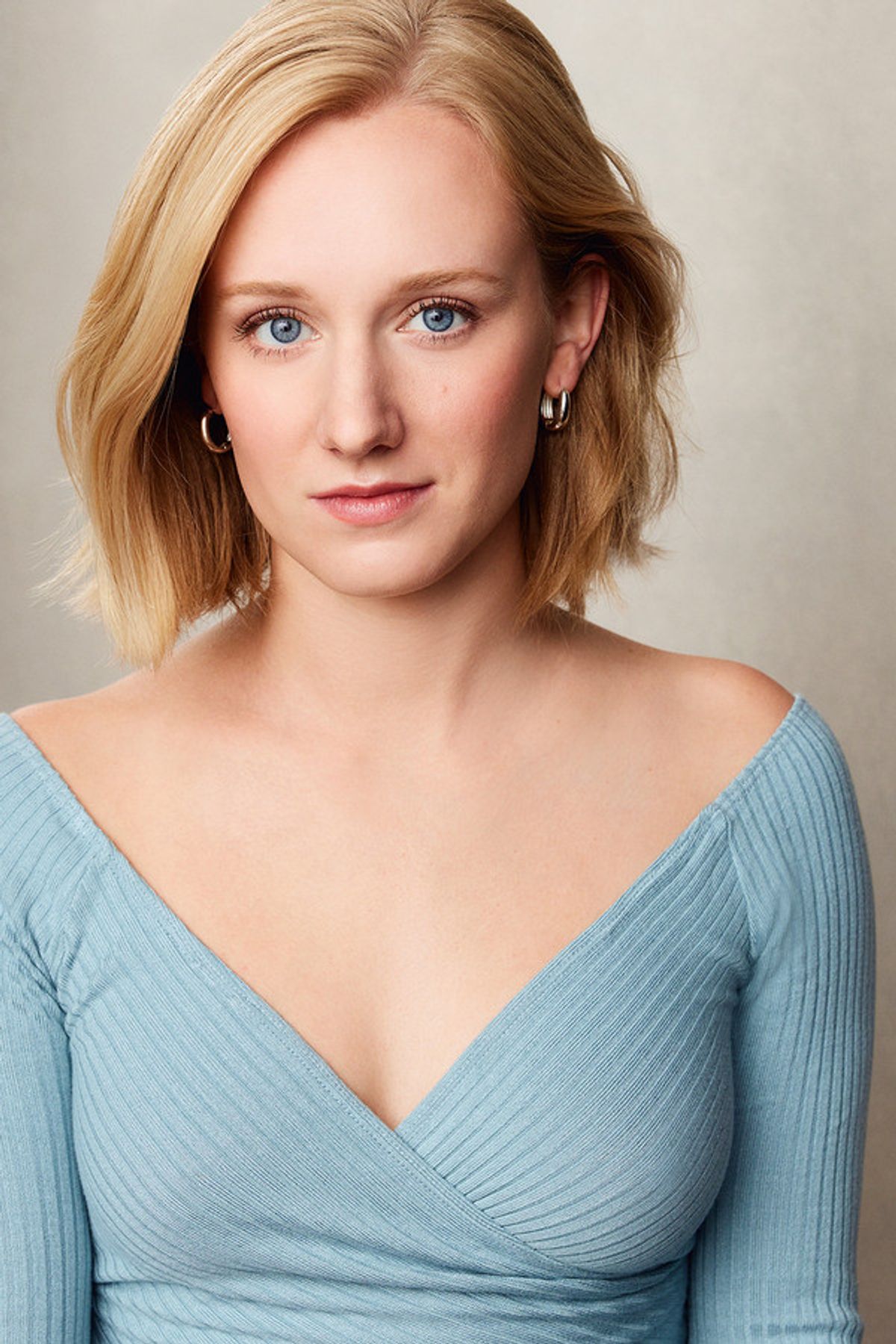 Alli Atkenson Headshot
