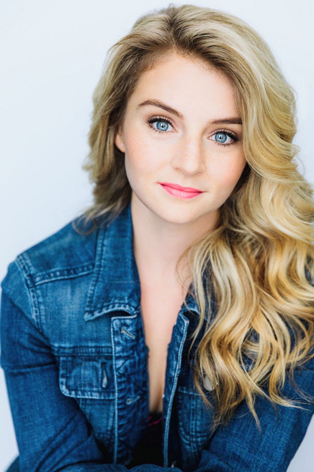Jennafer Newberry Headshot