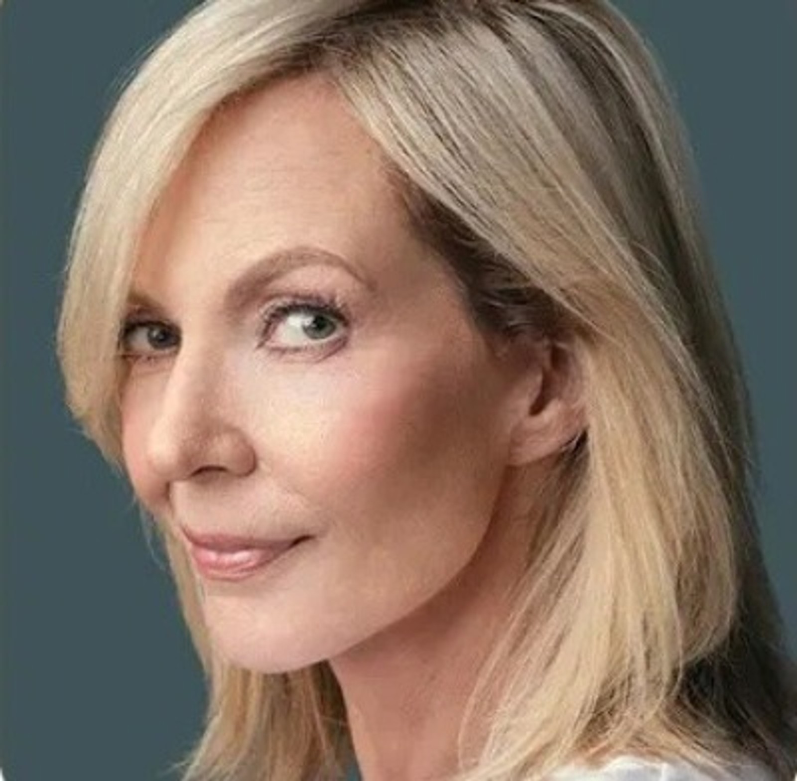 Allison Janney Photo