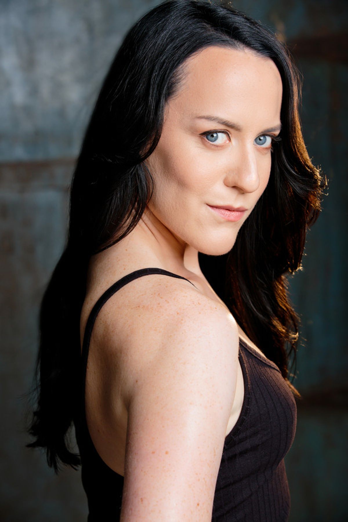 Hannah Howzdy Headshot