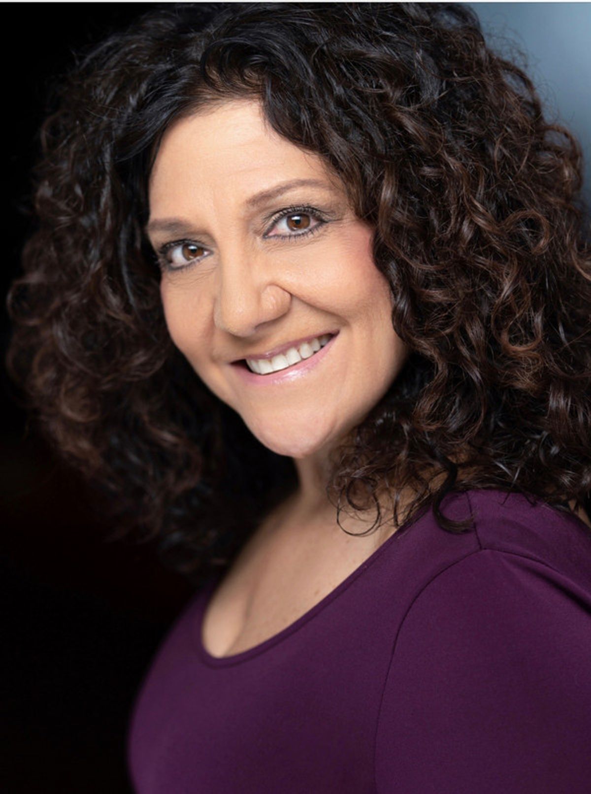 Debra Toscano Headshot