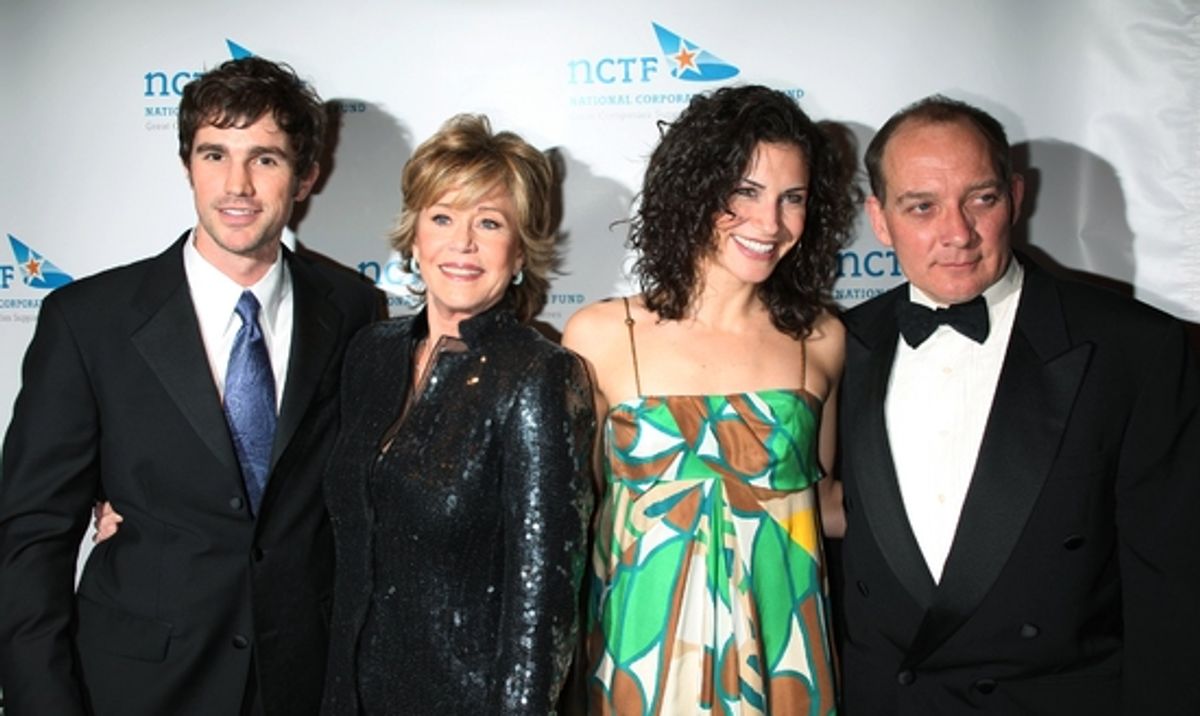 Matt Cavenaugh, Jane Fonda, Jenny Powers and Zach Grenier at 