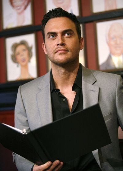 Cheyenne Jackson Photo