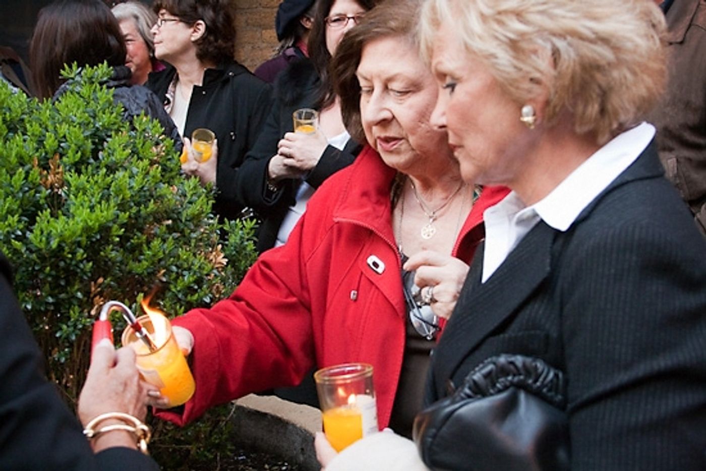 Photo Coverage: 'IRENA'S VOW' Candlelight Yom HaShoah Ceremony Photo Coverage: 'IRENA'S VOW' Candlelight Yom HaShoah Ceremony Image