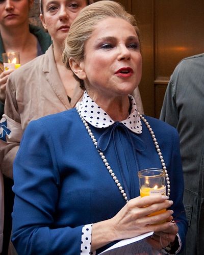 Tovah Feldshuh Photo