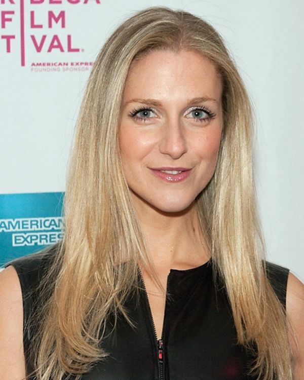 Kelly Hutchinson Photo