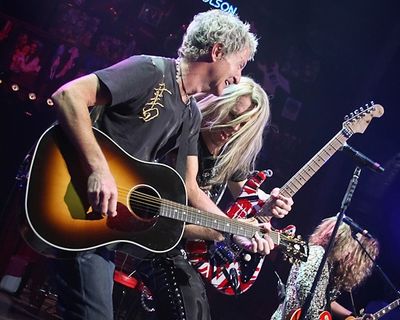 Kevin Cronin, Tommy Kessler, Tommy Shaw, and Joel Hoekstra Photo