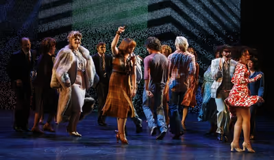 Lisa Howard, Tory Ross and ensemble Photo