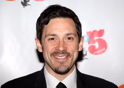 Steve Kazee Photo