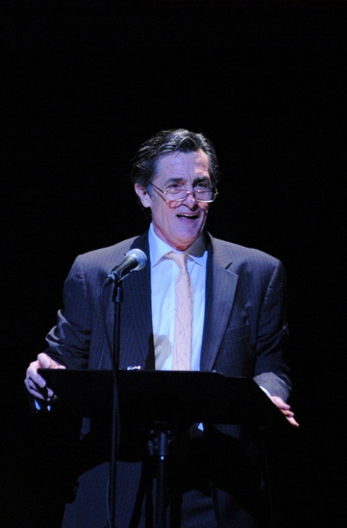 Roger Rees introducing tonights guest star at Collegiate Chorale's Spring Benefit 'SING HAPPY'