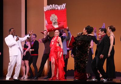 Norm Lewis, Stephanie Gibson, Susan Blackwell, Heidi Blickenstaff, Aisha de Haas, Set Photo