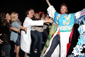 Stephanie J. Block, Megan Hilty, Allison Janney and Paul Castree
@ BroadwayWorld Stephanie J. Block, Megan Hilty, Allison Janney and Paul Castree
Photo