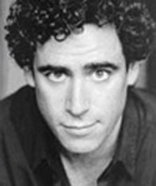 Stephen Mangan Photo