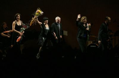 Karen Ziemba, Chita Rivera, John Kander, Debra Monk and David Hyde Pierce Photo