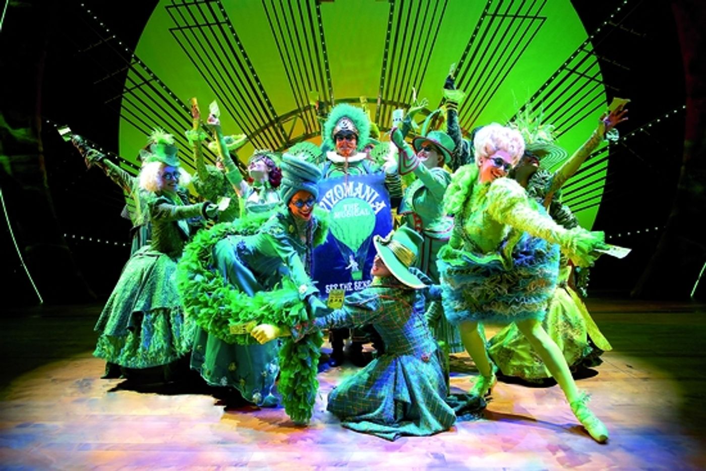 Photo Flash: West End WICKED Welcomes Kelly, Anderson on 5/11  Image