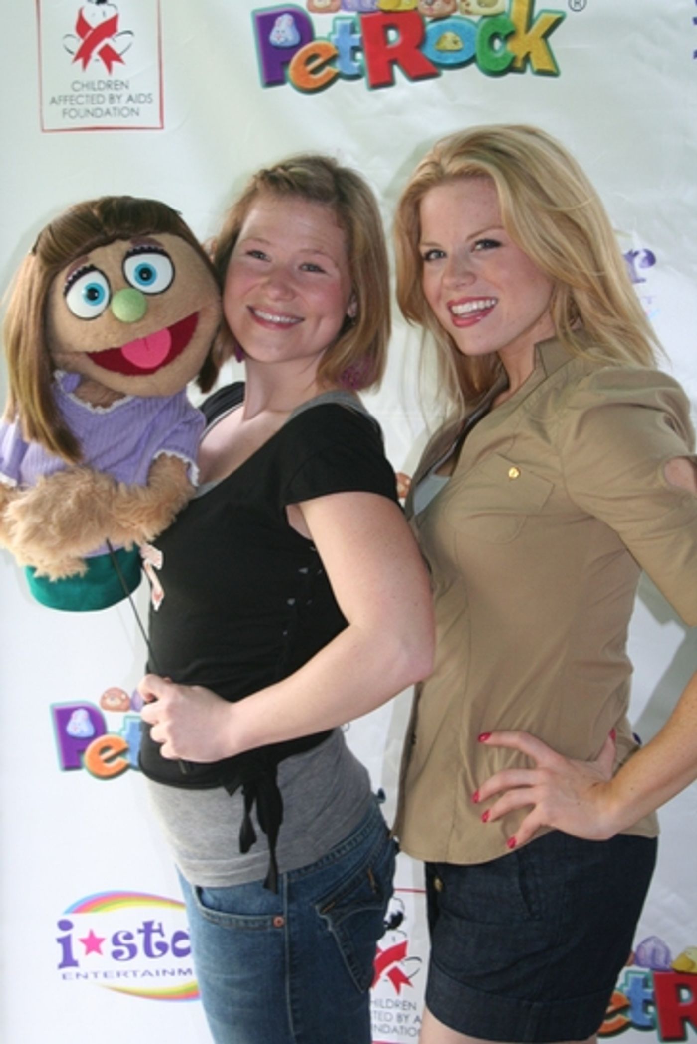 Photo Coverage: Hilty, Hodges & AVENUE Q Cast at 'Broadway Salutes Pet Rocks'  Image