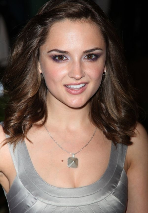 Rachel Lee Cook Photo