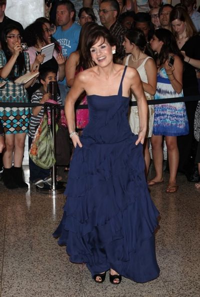 Kara DioGuardi Photo