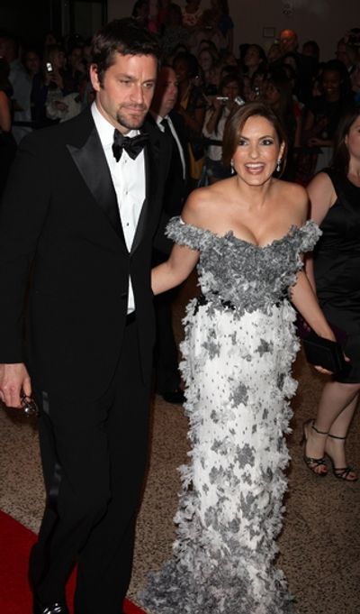 Peter Hermann and Mariska Hargitay Photo